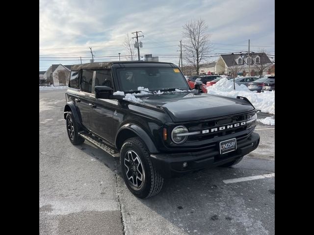 2024 Ford Bronco Outer Banks