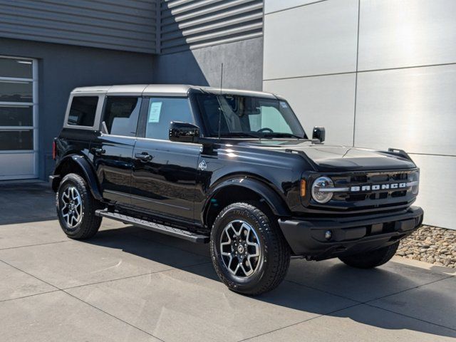 2024 Ford Bronco Outer Banks