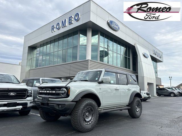 2024 Ford Bronco Outer Banks