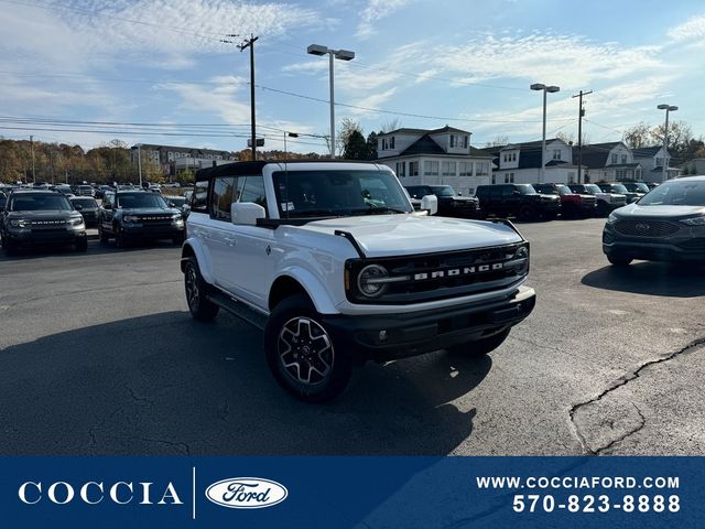 2024 Ford Bronco Outer Banks