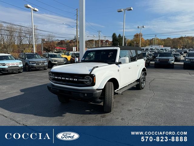 2024 Ford Bronco Outer Banks