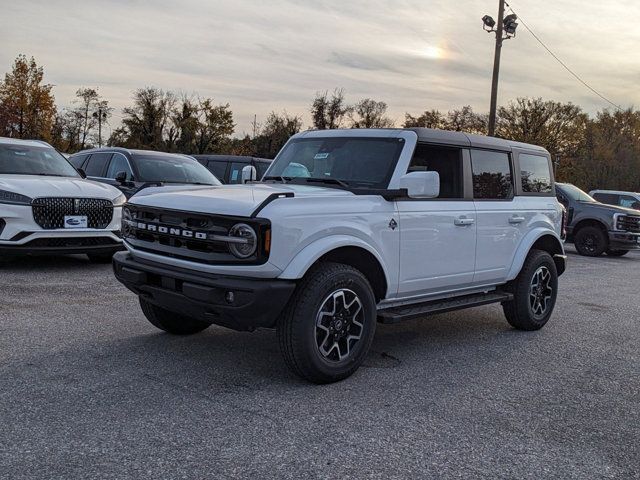 2024 Ford Bronco Outer Banks