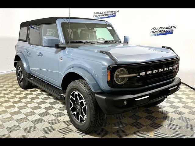 2024 Ford Bronco Outer Banks