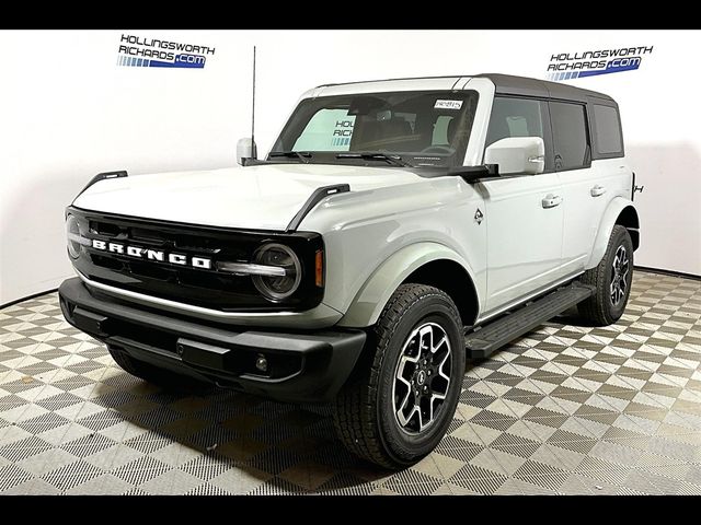 2024 Ford Bronco Outer Banks