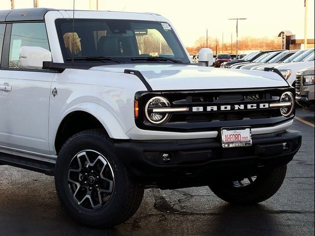 2024 Ford Bronco Outer Banks