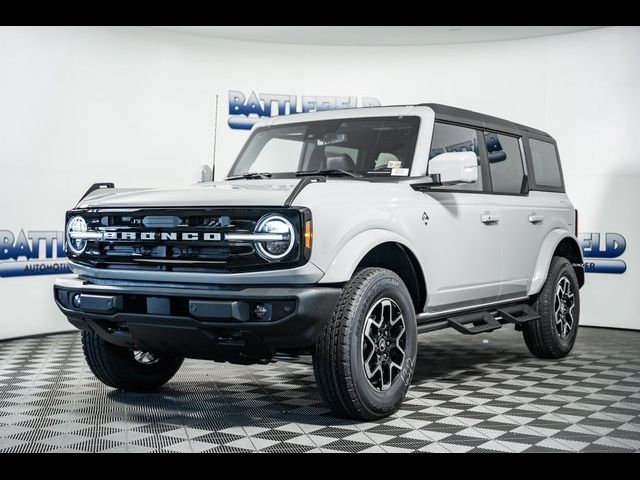 2024 Ford Bronco Outer Banks