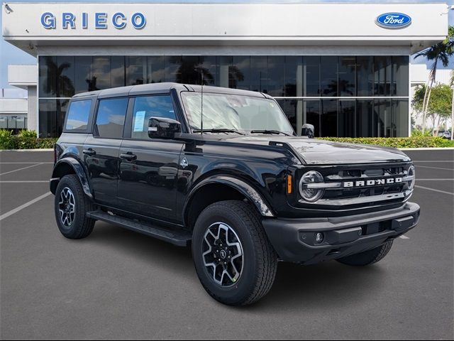 2024 Ford Bronco Outer Banks