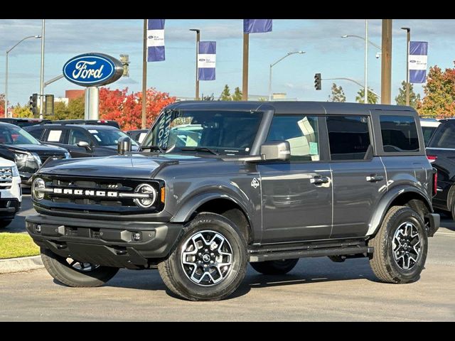 2024 Ford Bronco Outer Banks