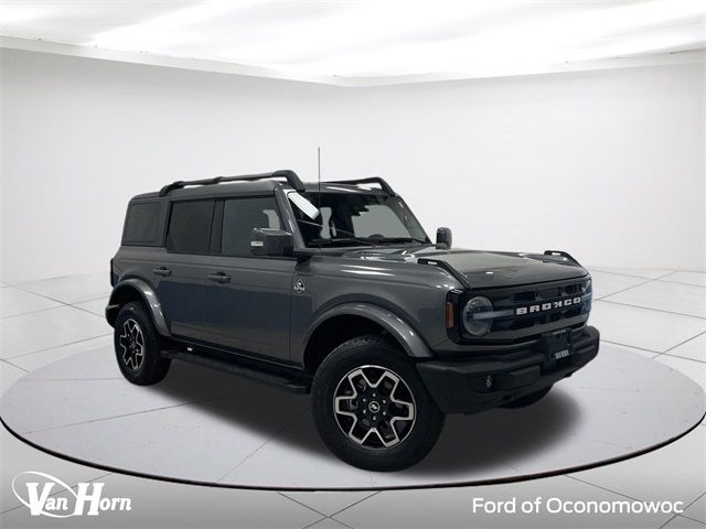 2024 Ford Bronco Outer Banks