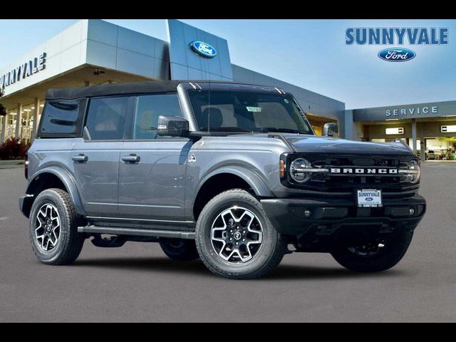 2024 Ford Bronco Outer Banks