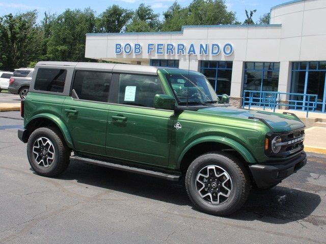 2024 Ford Bronco Outer Banks