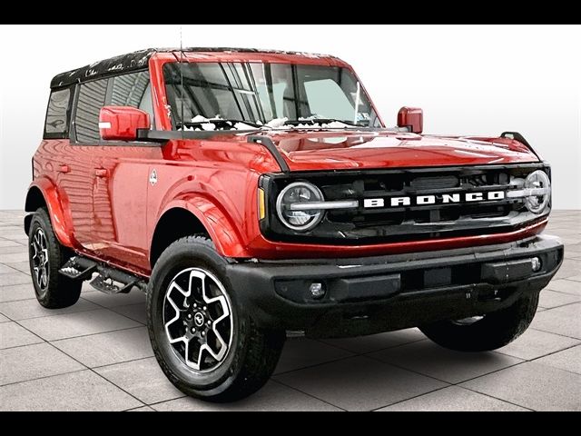 2024 Ford Bronco Outer Banks