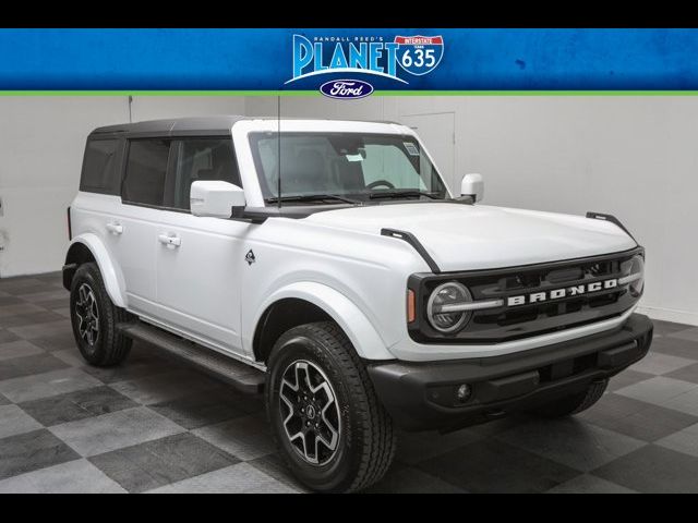 2024 Ford Bronco Outer Banks