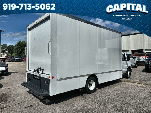 2024 Ford E-Series Base