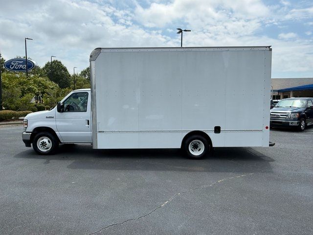 2024 Ford E-Series Base