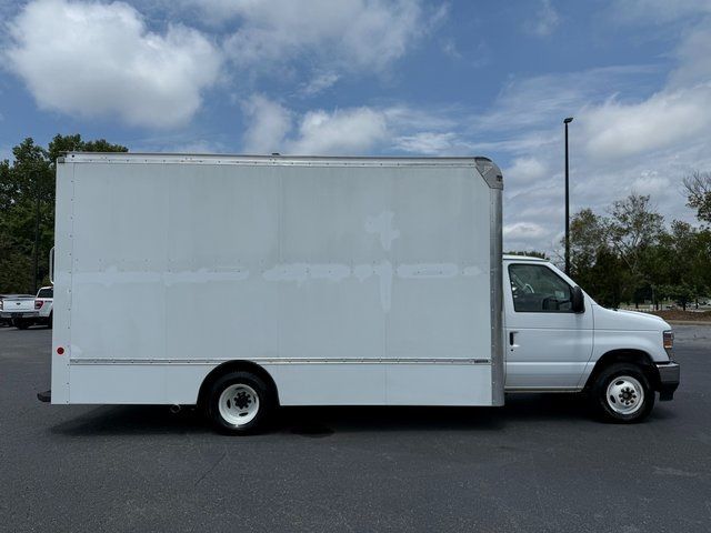 2024 Ford E-Series Base