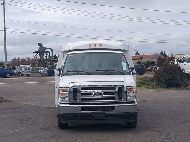 2024 Ford E-Series Base