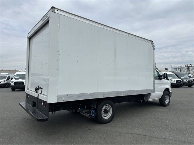 2024 Ford E-Series Base