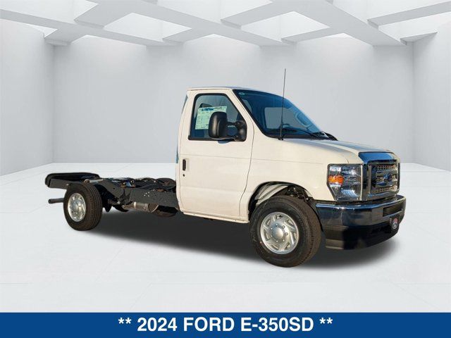 2024 Ford E-Series Base