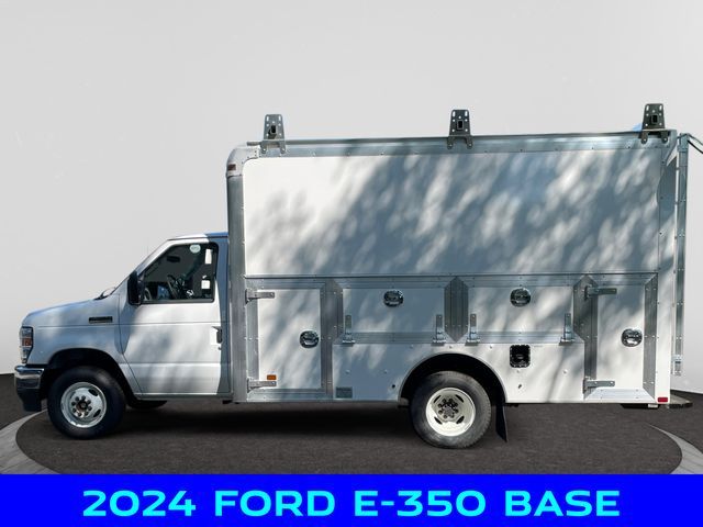 2024 Ford E-Series Base