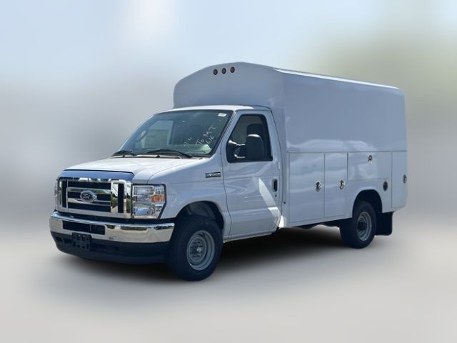 2024 Ford E-Series Base