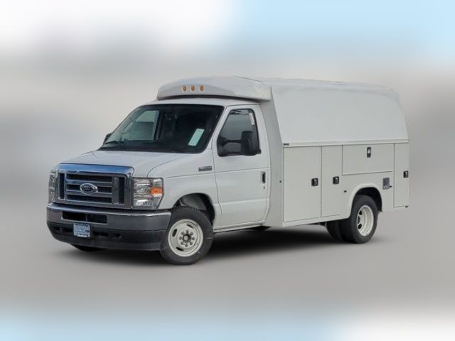 2024 Ford E-Series Base