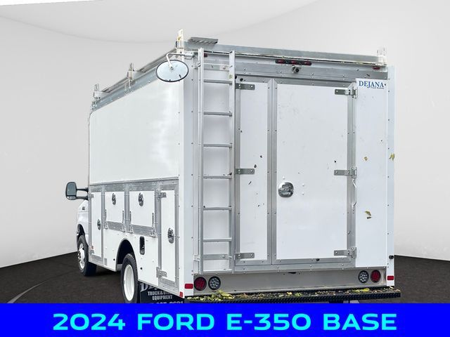 2024 Ford E-Series Base