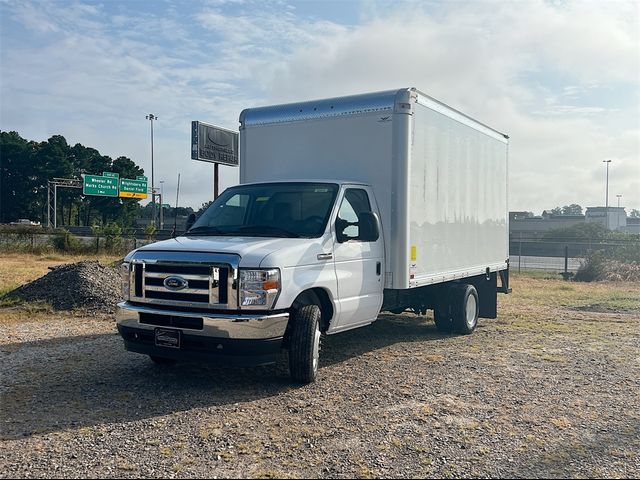 2024 Ford E-Series Base