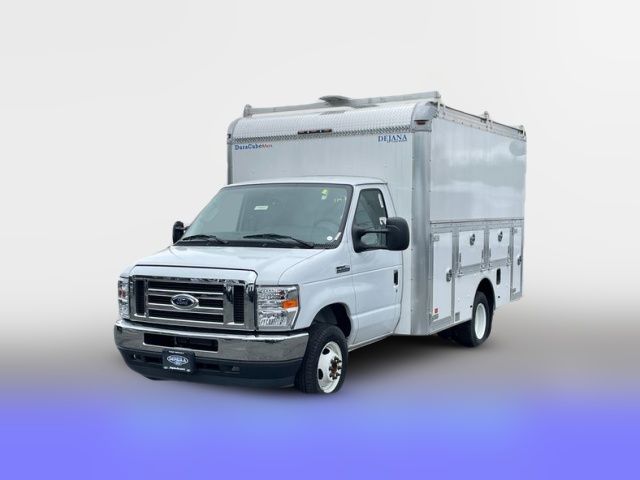 2024 Ford E-Series Base
