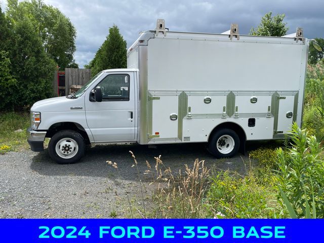 2024 Ford E-Series Base