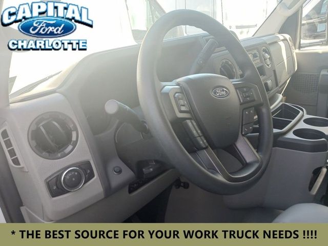 2024 Ford E-Series Base