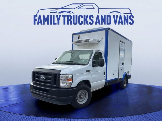 2024 Ford E-Series Base
