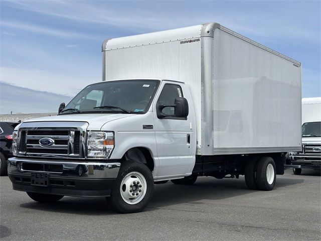 2024 Ford E-Series Base