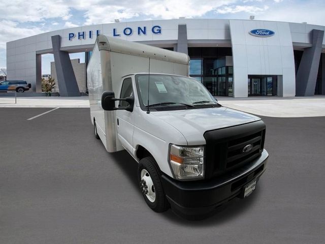 2024 Ford E-Series Base
