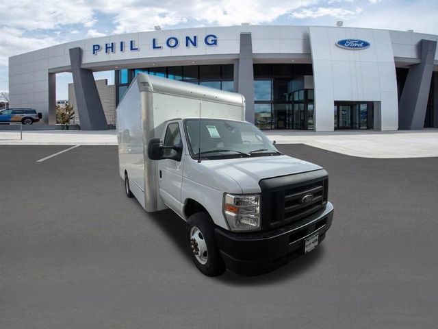 2024 Ford E-Series Base