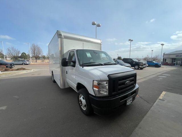 2024 Ford E-Series Base