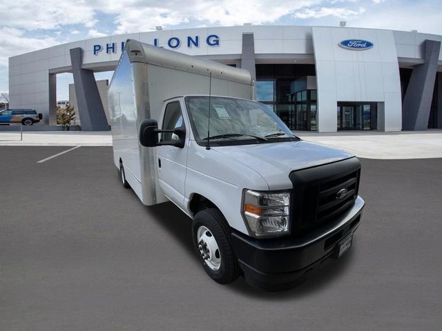 2024 Ford E-Series Base