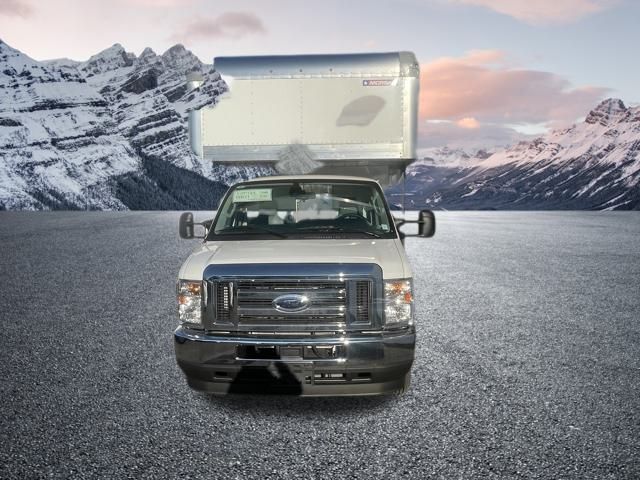 2024 Ford E-Series Base