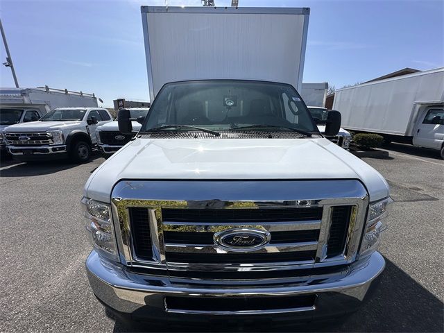 2024 Ford E-Series Base