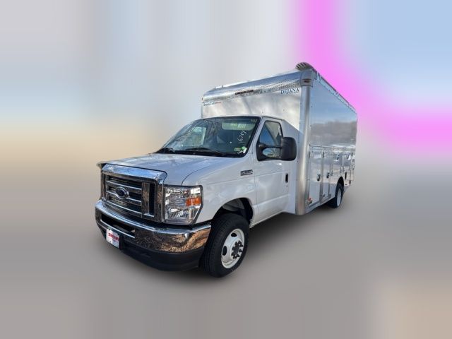 2024 Ford E-Series Base
