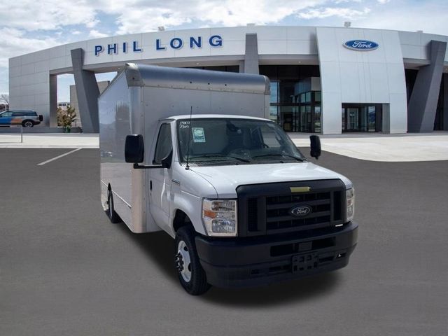 2024 Ford E-Series Base