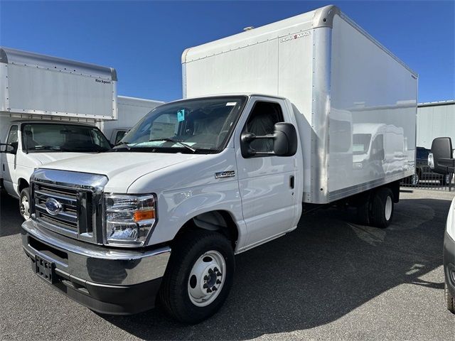 2024 Ford E-Series Base