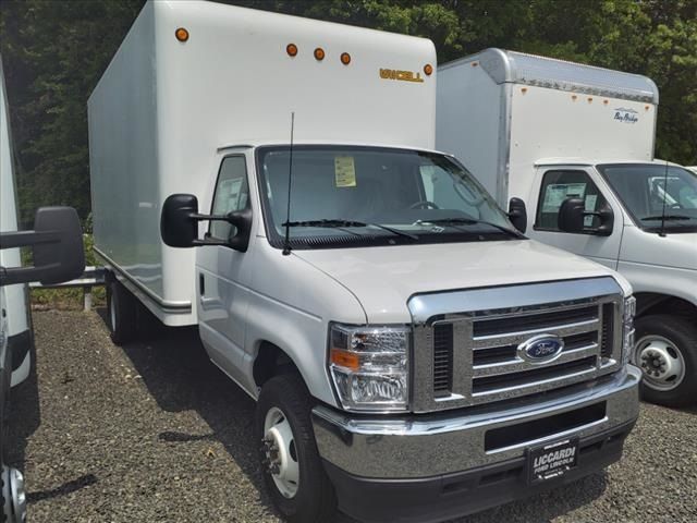 2024 Ford E-Series Base