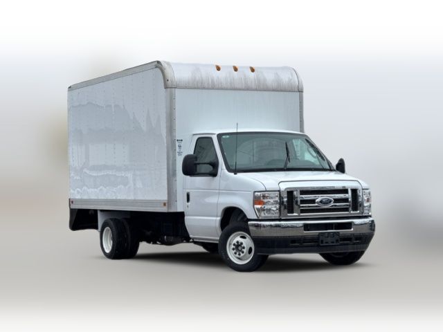 2024 Ford E-Series Base