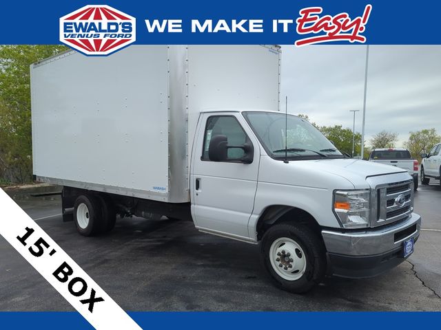 2024 Ford E-Series Base