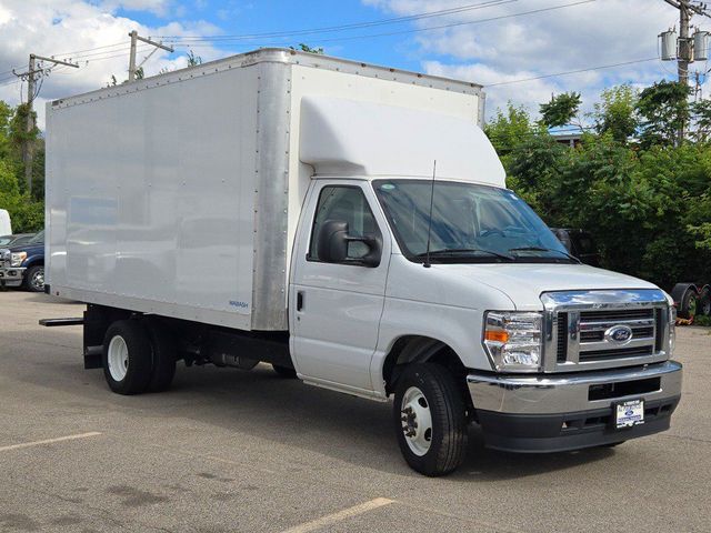 2024 Ford E-Series Base