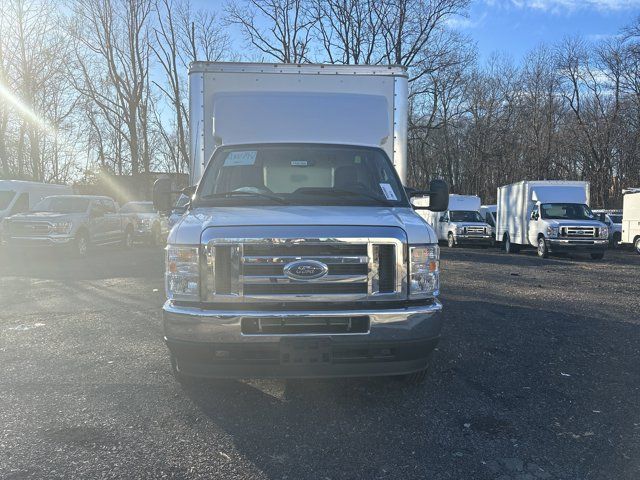 2024 Ford E-Series Base