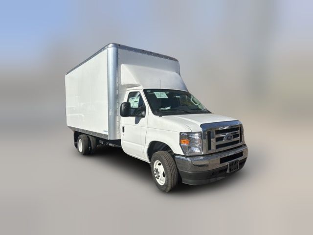 2024 Ford E-Series Base