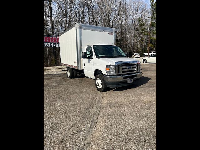 2024 Ford E-Series Base