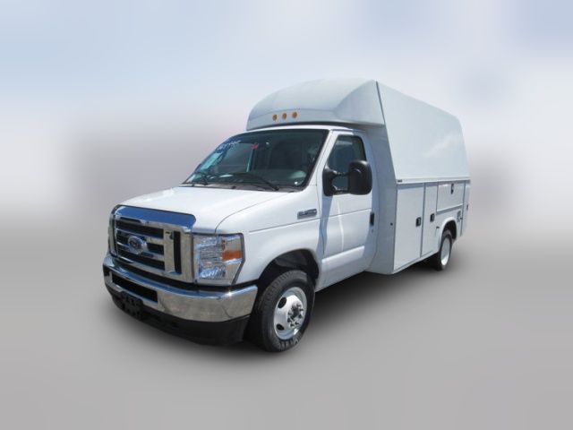 2024 Ford E-Series Base